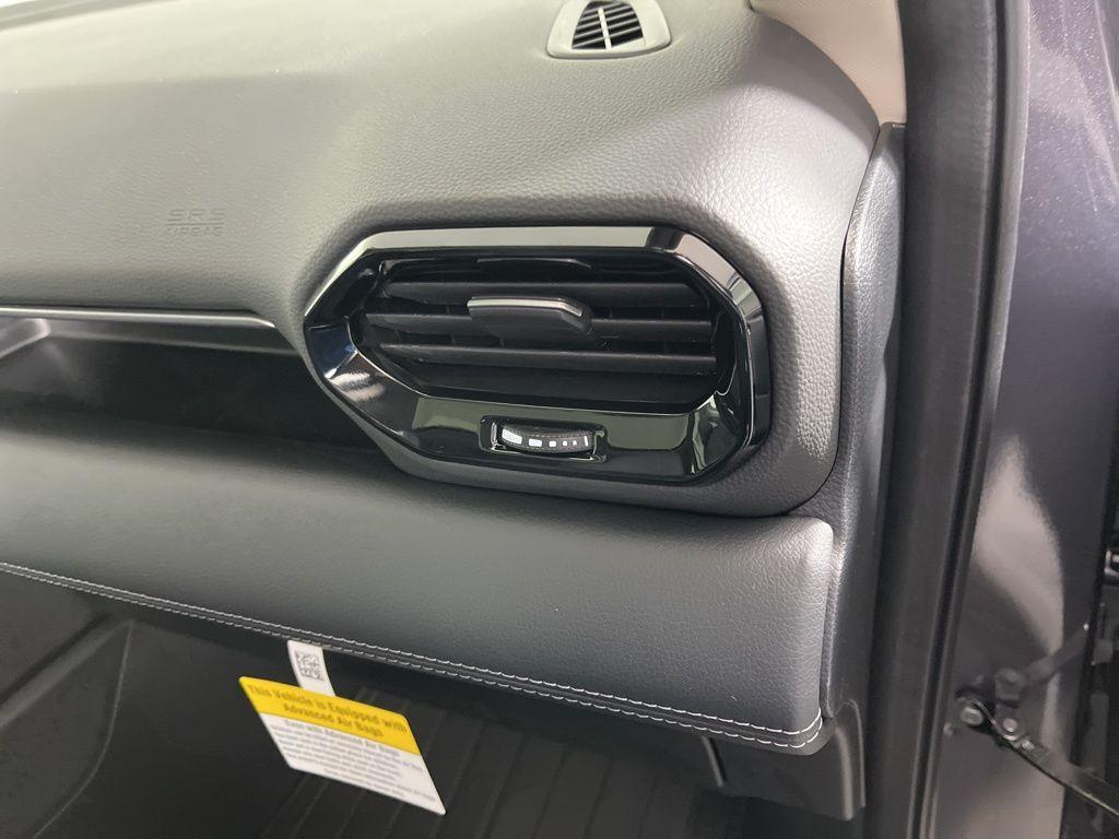 new 2025 Honda Pilot car, priced at $51,095