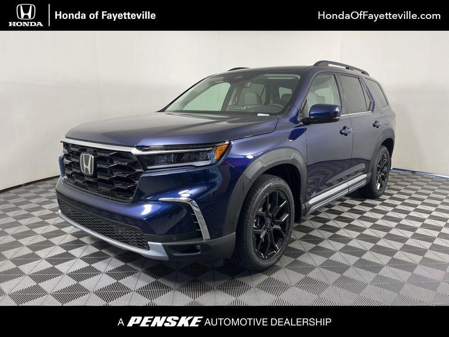 new 2025 Honda Pilot car, priced at $53,745