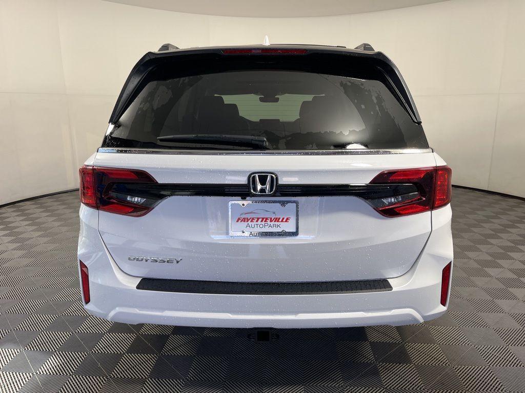 new 2026 Honda Odyssey car, priced at $46,140