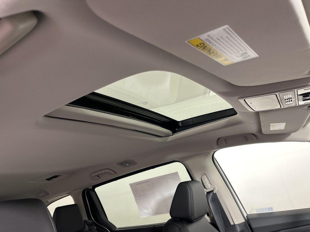 new 2026 Honda Odyssey car, priced at $46,140