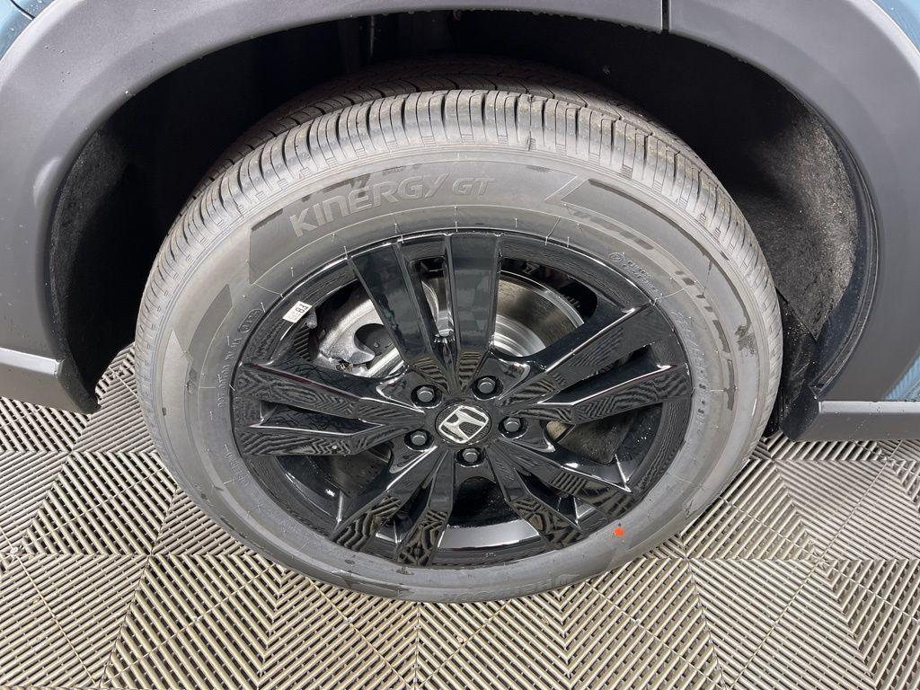 new 2026 Honda HR-V car, priced at $31,450