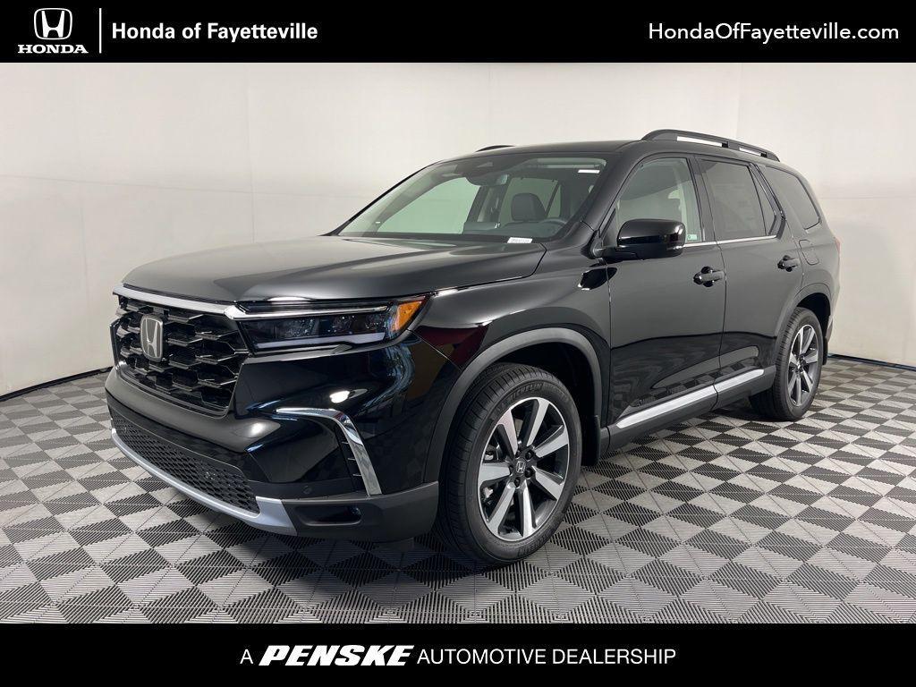 new 2025 Honda Pilot car, priced at $48,950