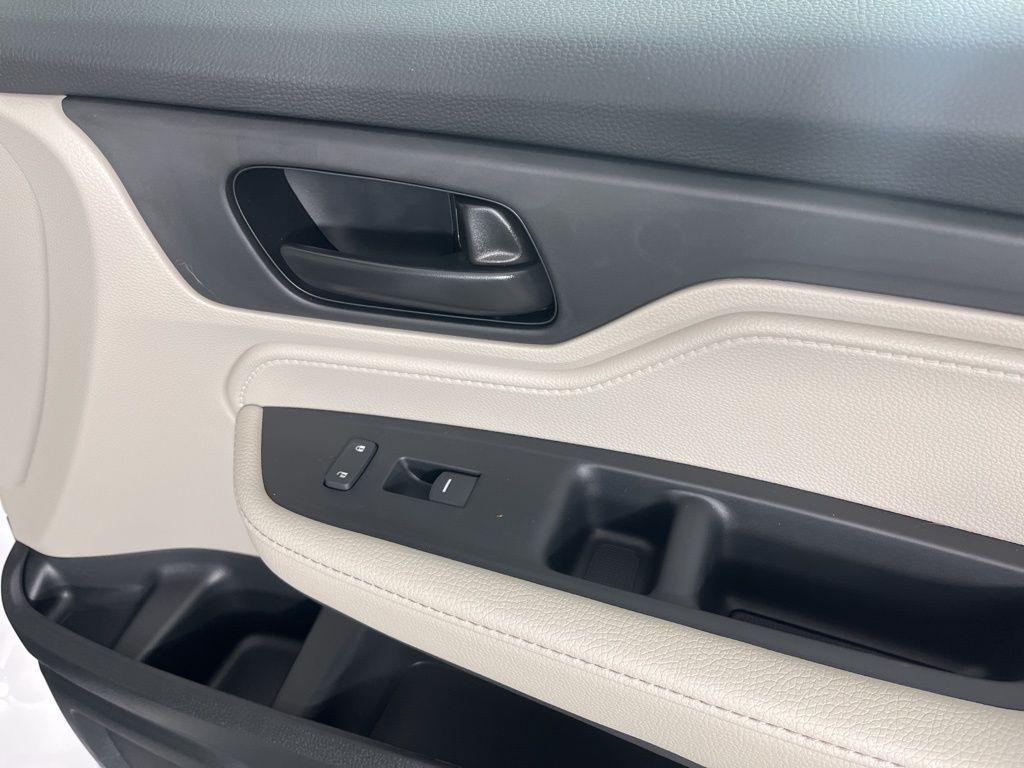 new 2026 Honda Odyssey car, priced at $44,745