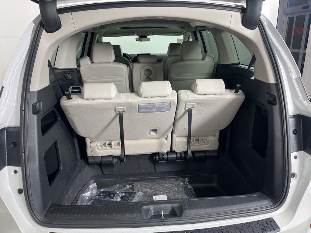 new 2026 Honda Odyssey car, priced at $44,745