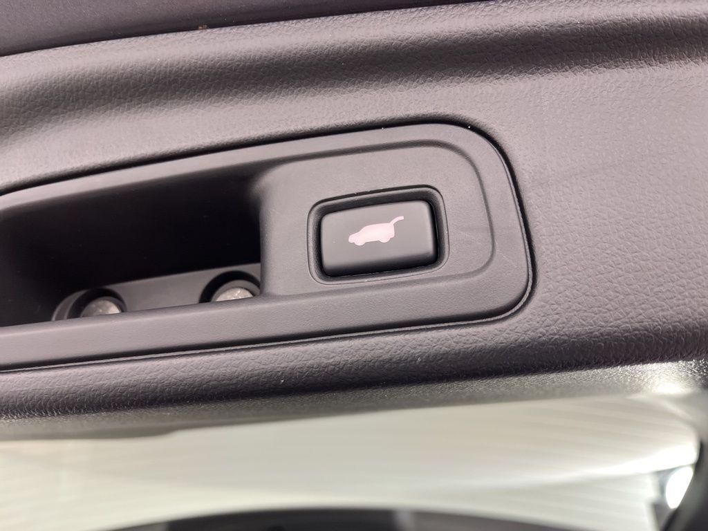 used 2022 Honda Pilot car, priced at $33,500