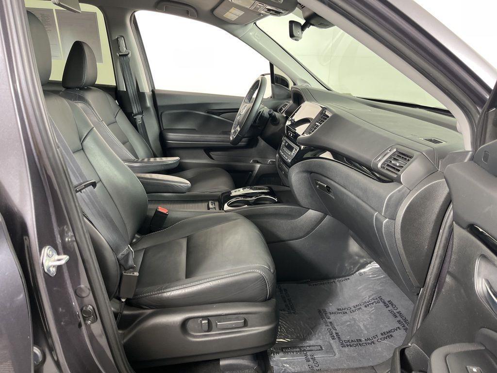 used 2022 Honda Pilot car, priced at $33,500
