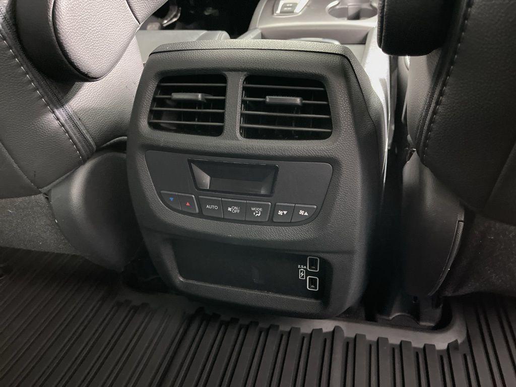 used 2022 Honda Pilot car, priced at $33,429