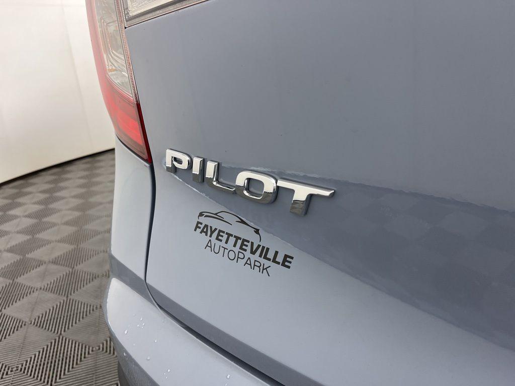 used 2022 Honda Pilot car, priced at $33,429