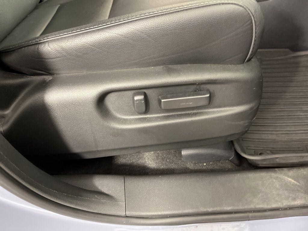 used 2022 Honda Pilot car, priced at $33,429