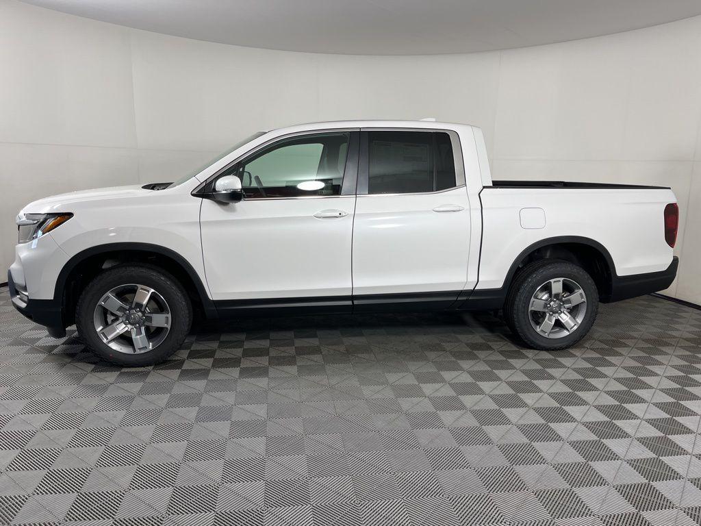 new 2025 Honda Ridgeline car, priced at $45,385