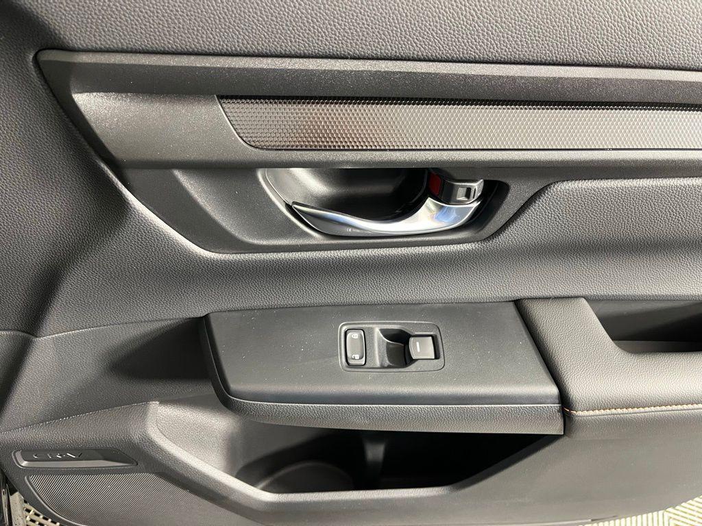 new 2026 Honda CR-V Hybrid car, priced at $38,580