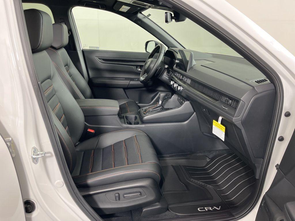 new 2026 Honda CR-V Hybrid car, priced at $40,575