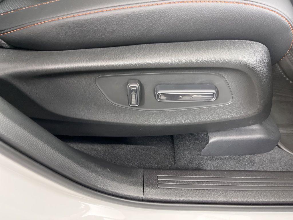 new 2026 Honda CR-V Hybrid car, priced at $40,575