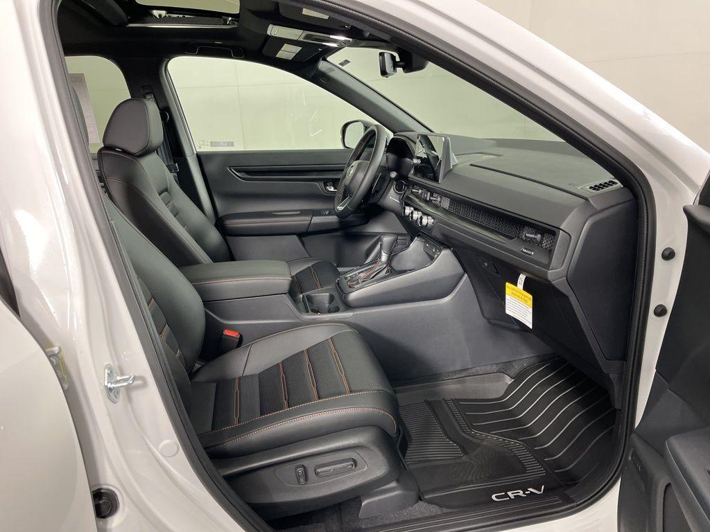 new 2026 Honda CR-V Hybrid car, priced at $42,075