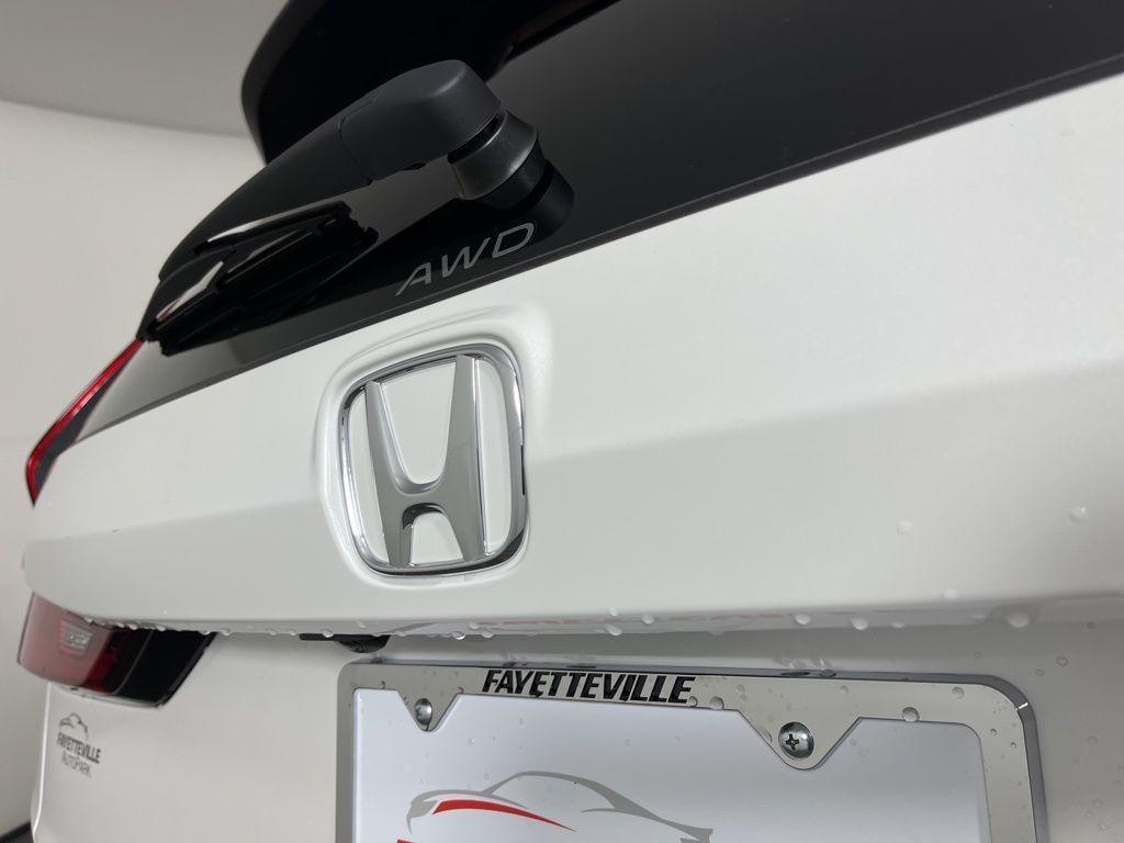new 2026 Honda CR-V Hybrid car, priced at $42,075