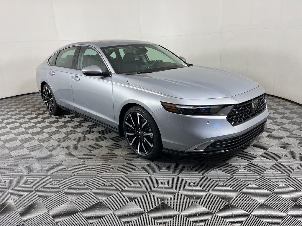 new 2025 Honda Accord Hybrid car, priced at $37,920