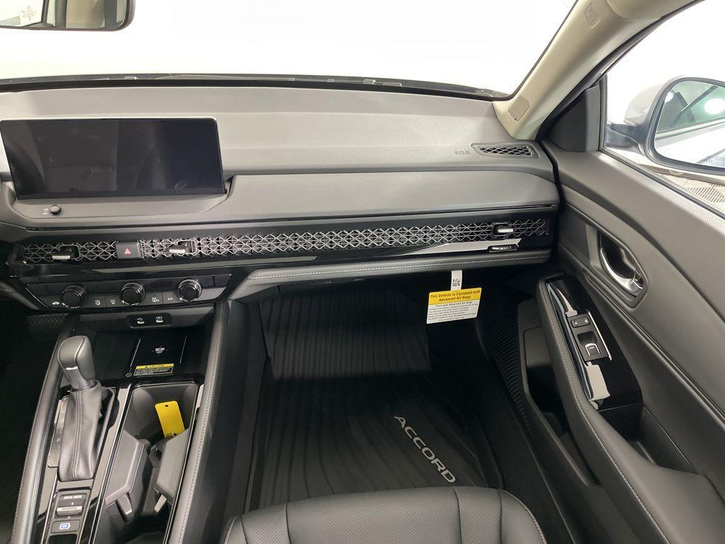 new 2025 Honda Accord Hybrid car, priced at $37,920