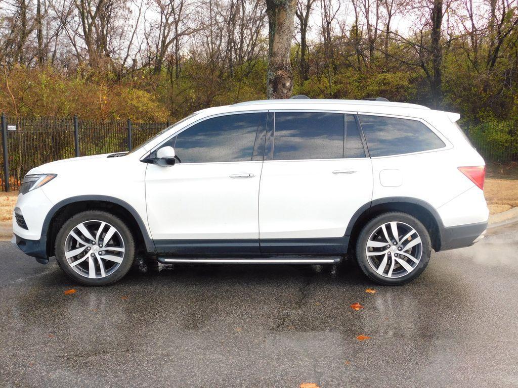 used 2018 Honda Pilot car, priced at $23,899