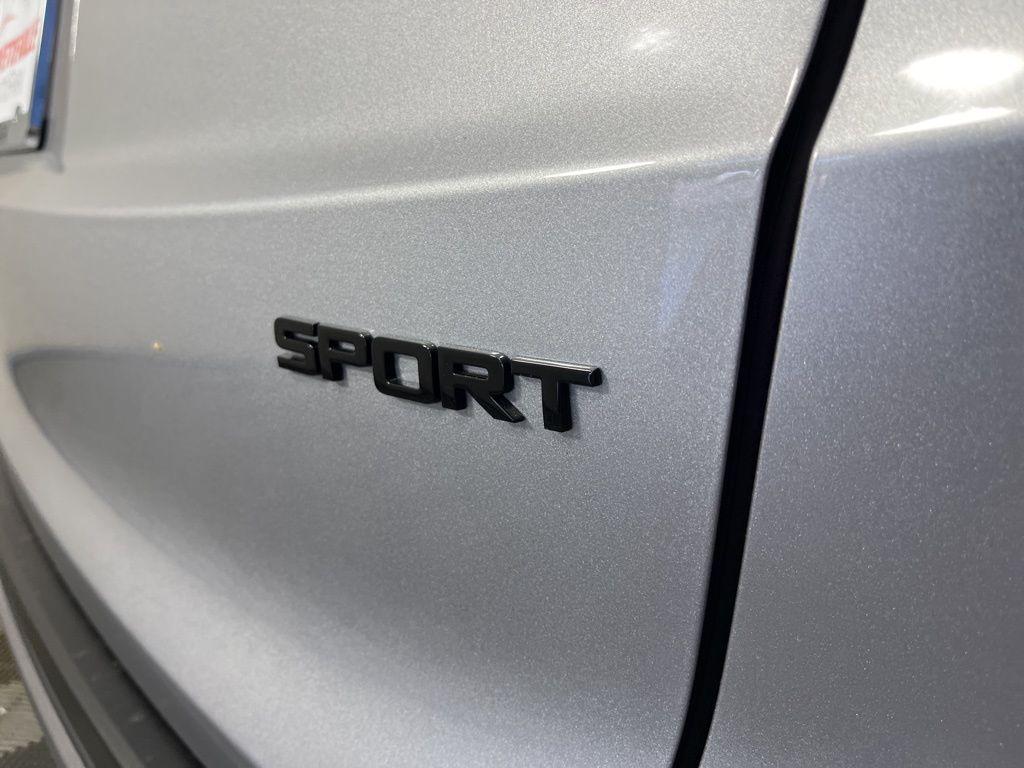 new 2026 Honda CR-V Hybrid car, priced at $40,175