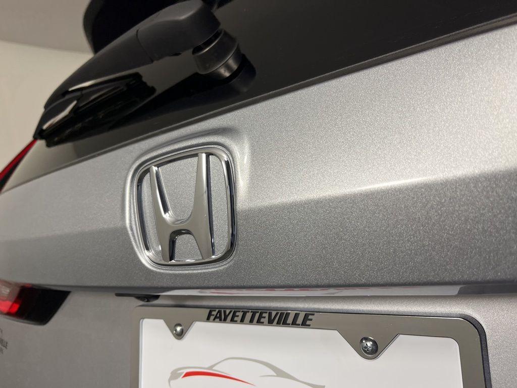 new 2026 Honda CR-V Hybrid car, priced at $40,175