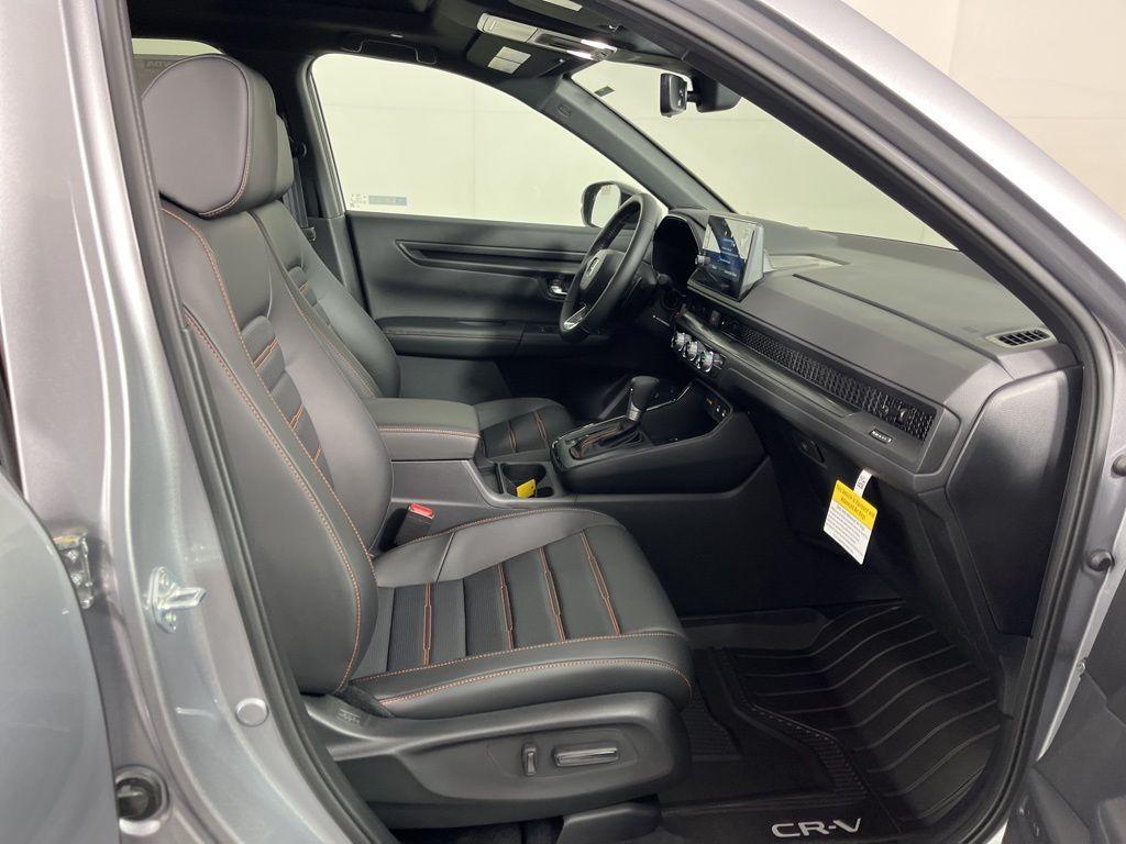 new 2026 Honda CR-V Hybrid car, priced at $40,175