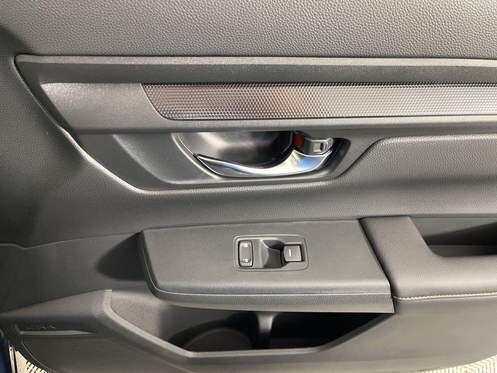 new 2026 Honda CR-V Hybrid car, priced at $41,675