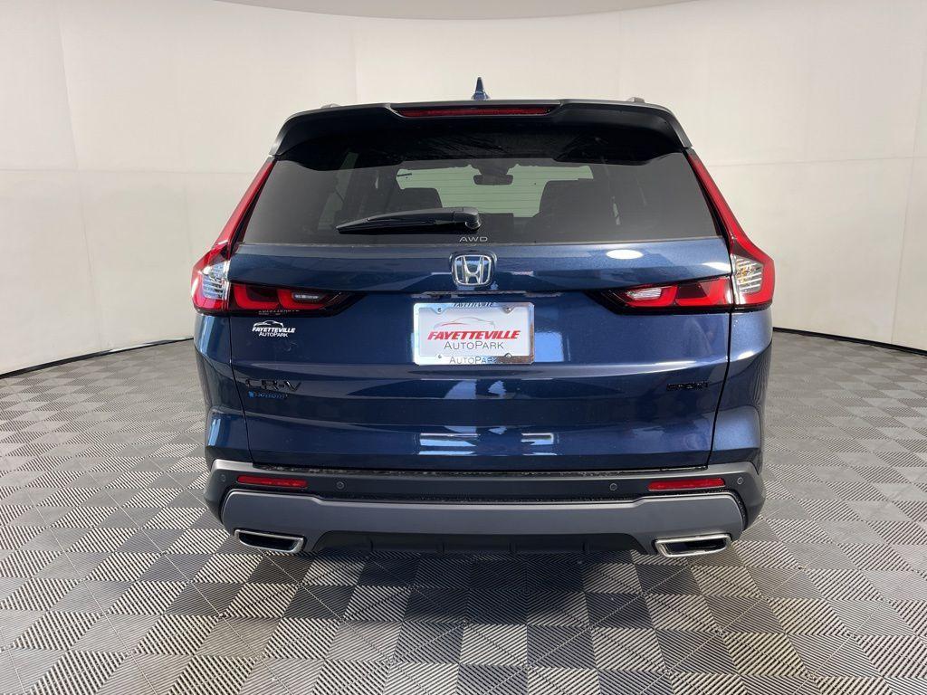 new 2026 Honda CR-V Hybrid car, priced at $41,675