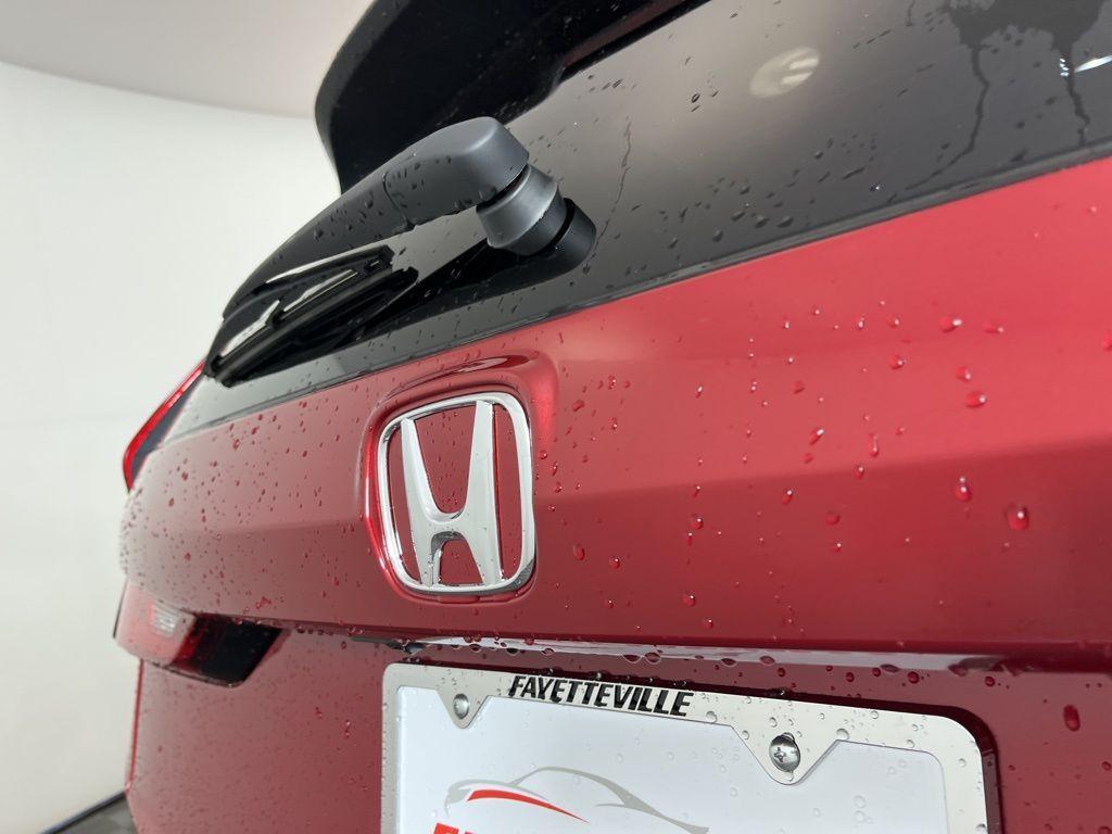 new 2025 Honda CR-V Hybrid car, priced at $38,618