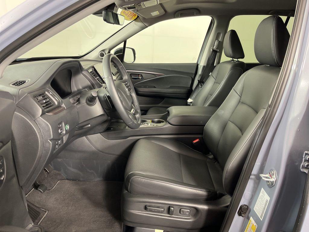 used 2025 Honda Ridgeline car, priced at $40,994