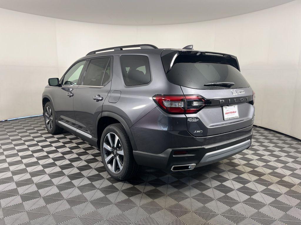 new 2025 Honda Pilot car, priced at $51,780