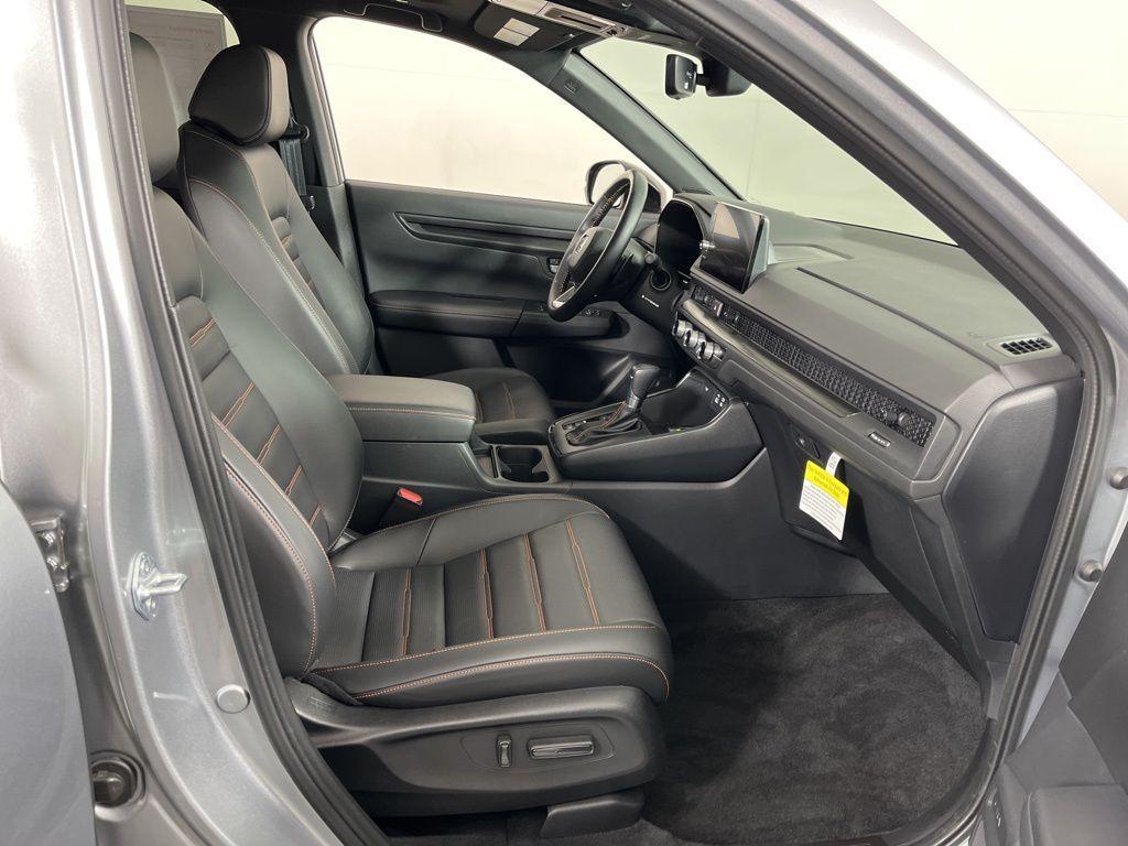 used 2025 Honda CR-V Hybrid car, priced at $37,996
