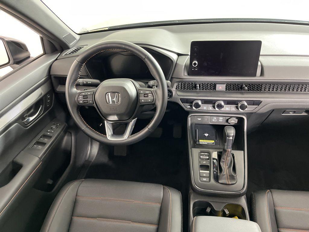 used 2025 Honda CR-V Hybrid car, priced at $37,996