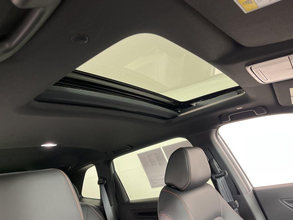 used 2025 Honda CR-V Hybrid car, priced at $37,996