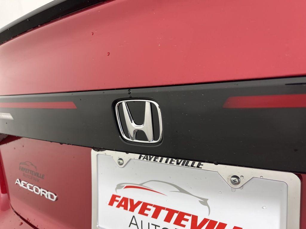 new 2025 Honda Accord Hybrid car, priced at $35,305