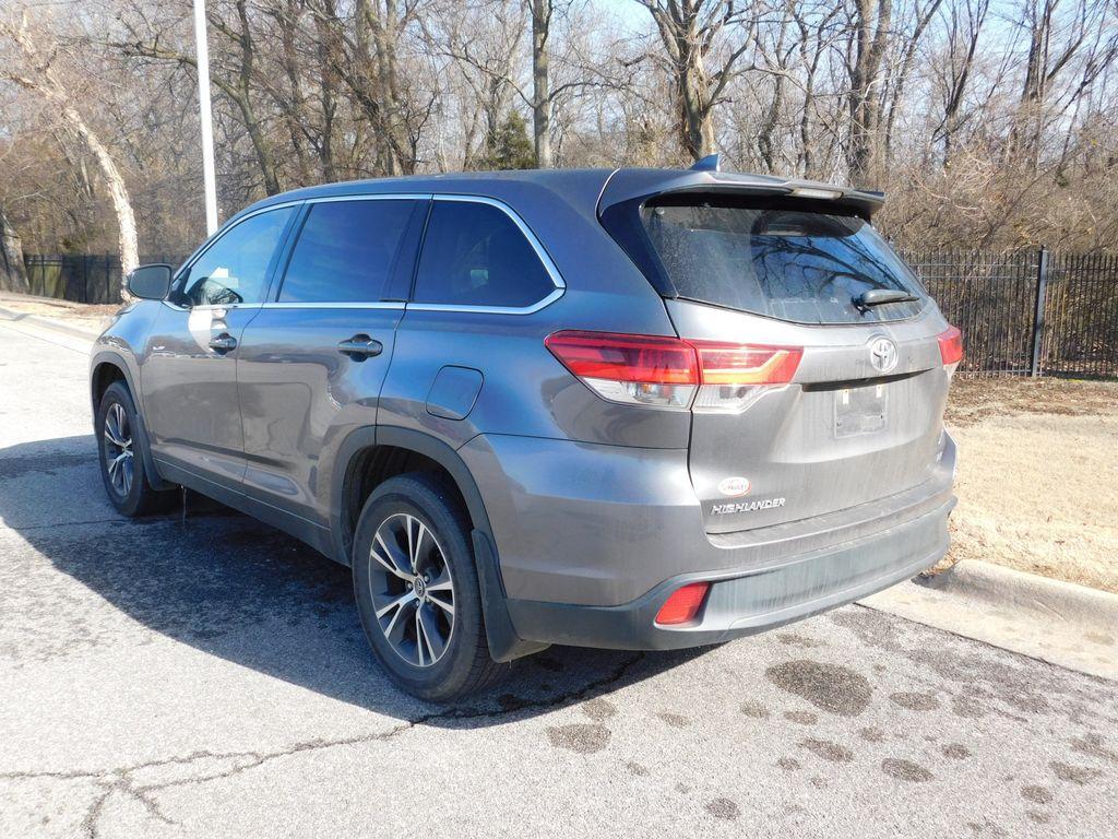 used 2018 Toyota Highlander car, priced at $22,579