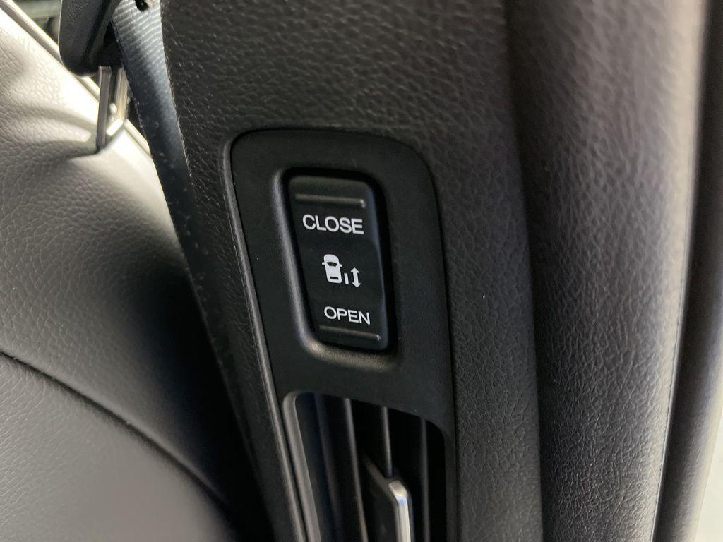 used 2025 Honda Odyssey car, priced at $43,277