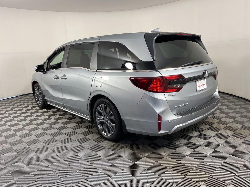 used 2025 Honda Odyssey car, priced at $43,277
