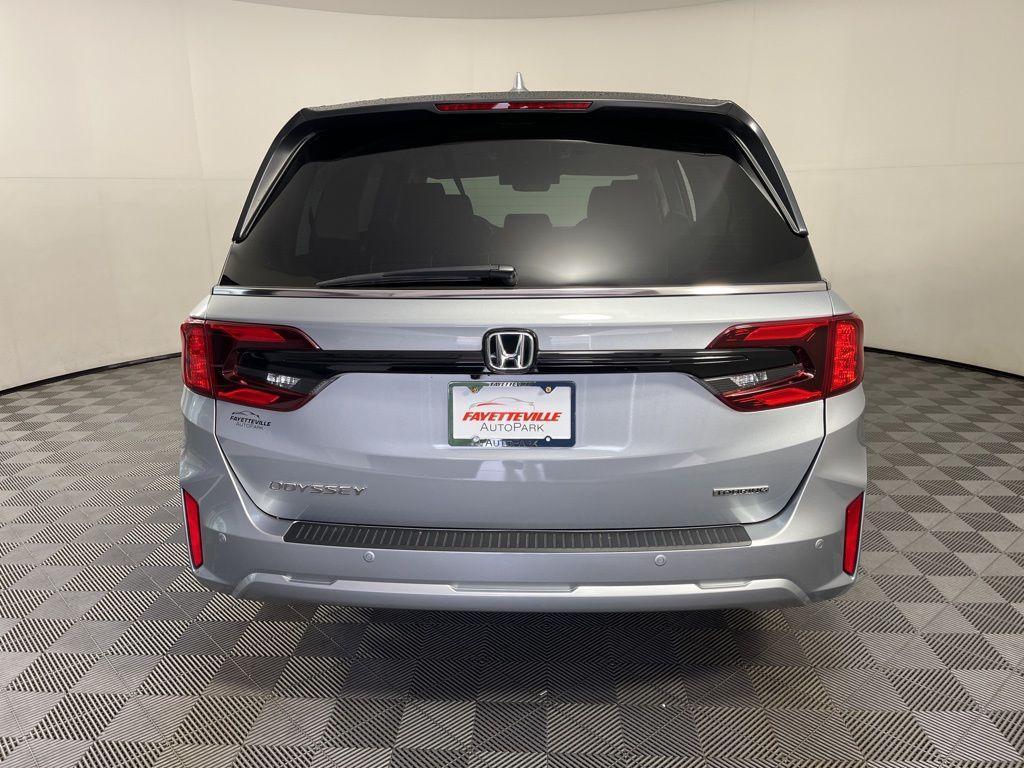 used 2025 Honda Odyssey car, priced at $43,277