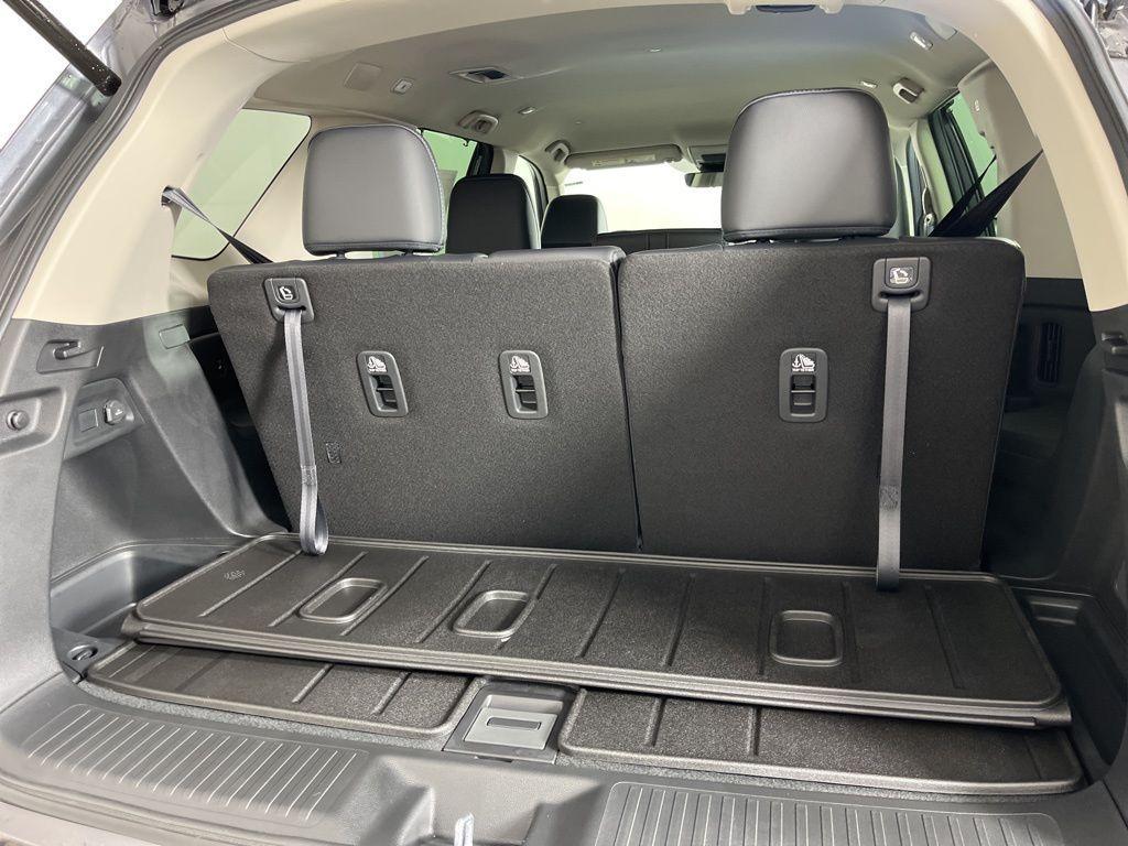 new 2025 Honda Pilot car, priced at $47,927