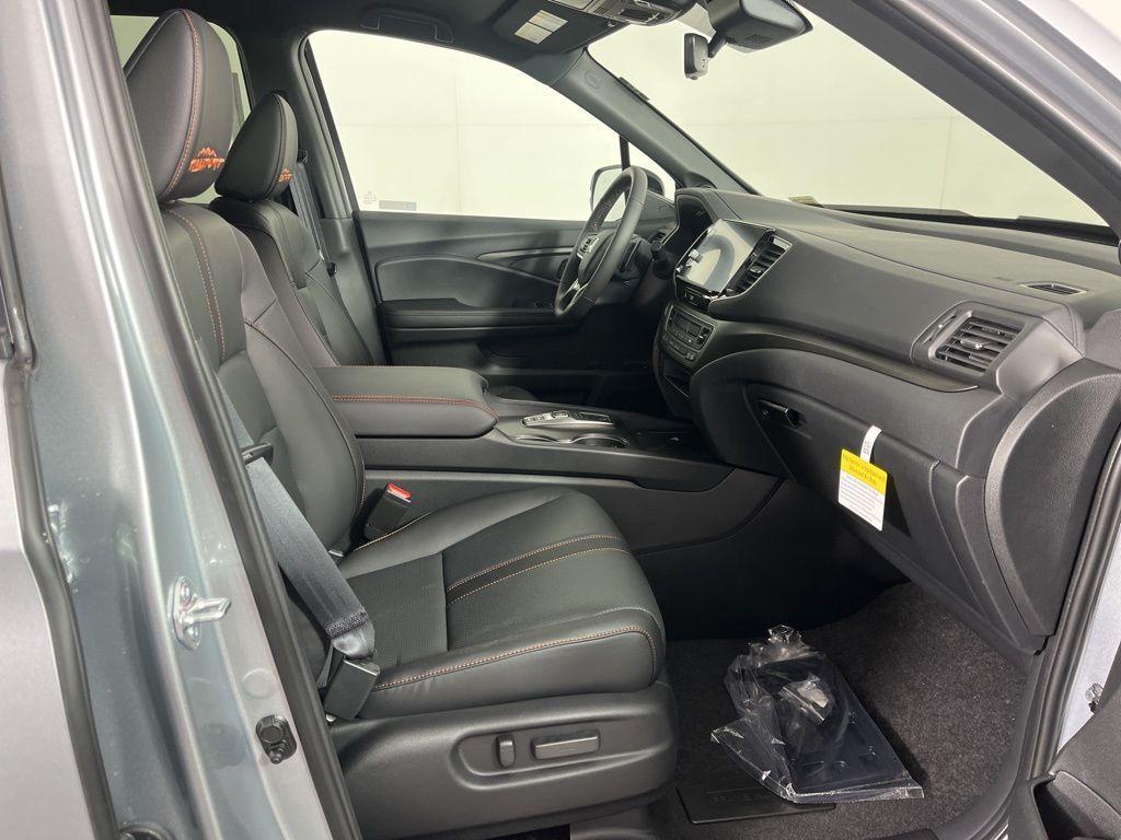 new 2025 Honda Ridgeline car, priced at $48,330
