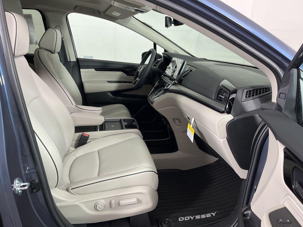 new 2025 Honda Odyssey car, priced at $46,347