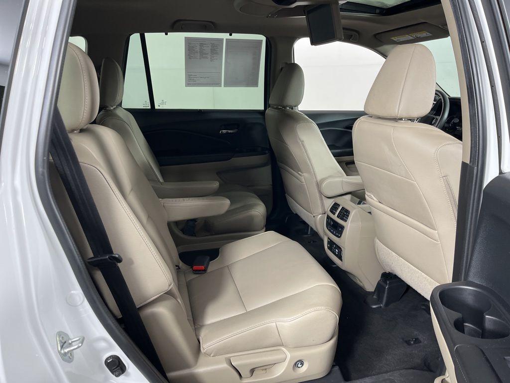 used 2022 Honda Pilot car, priced at $36,477