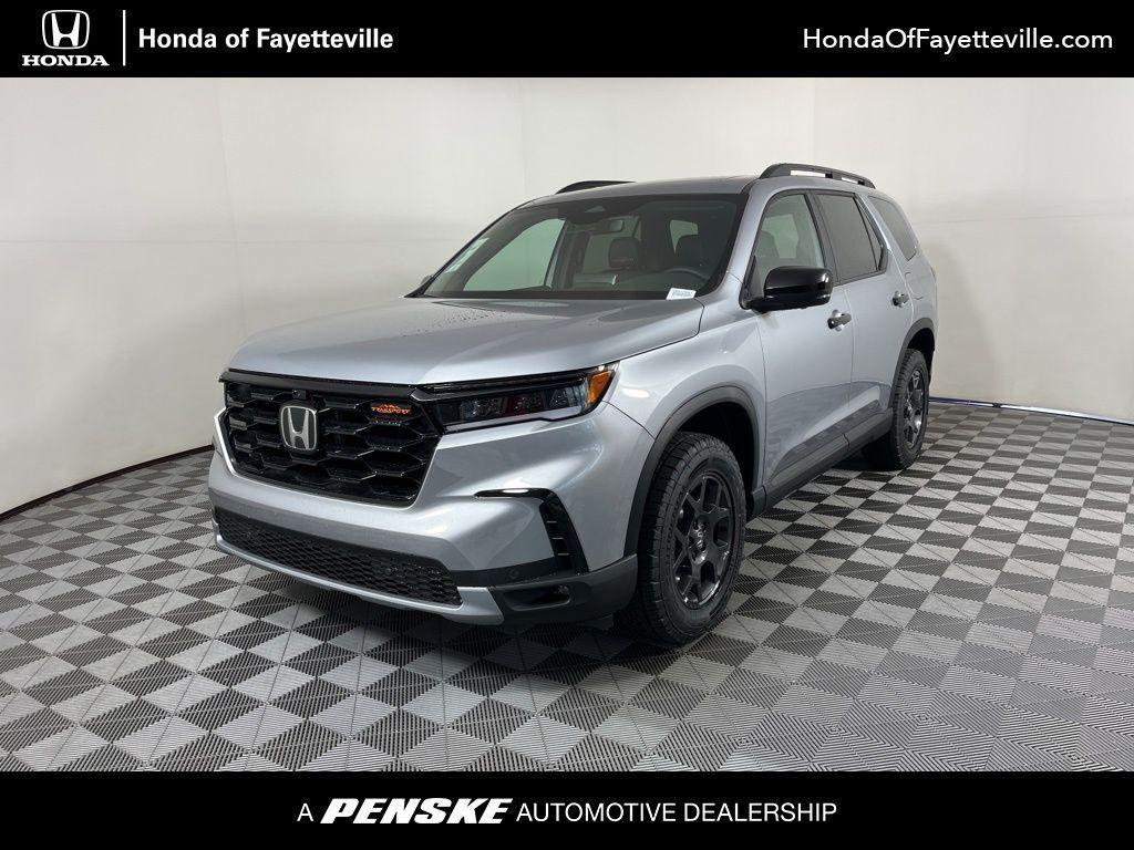 new 2025 Honda Pilot car, priced at $50,795