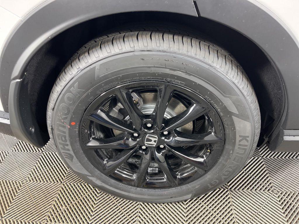 new 2026 Honda CR-V Hybrid car, priced at $40,630