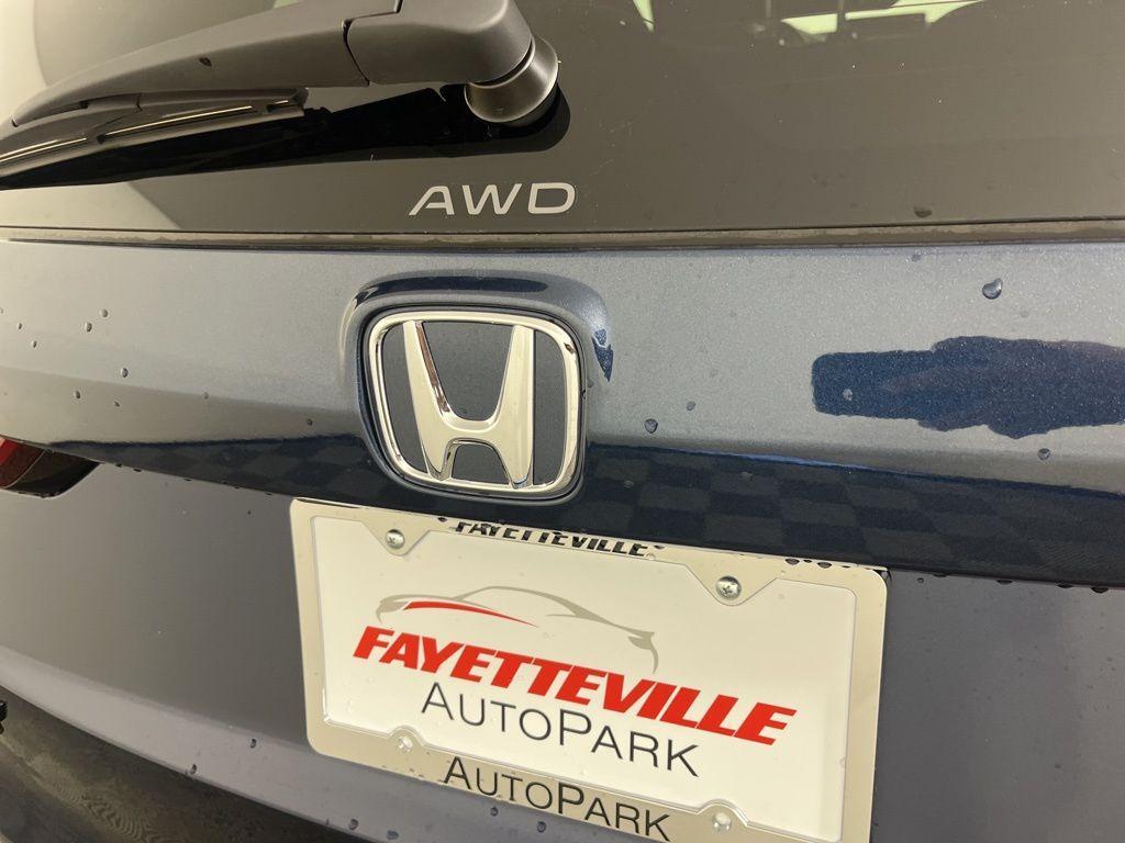 new 2026 Honda CR-V Hybrid car, priced at $40,250