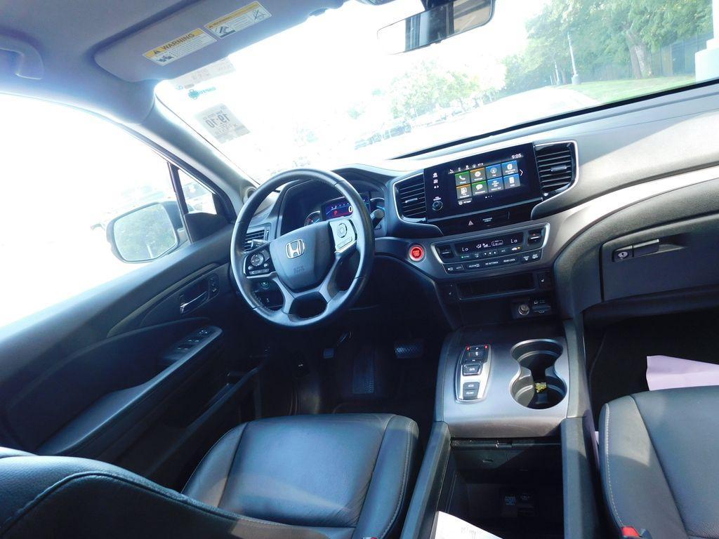 used 2022 Honda Pilot car, priced at $35,416