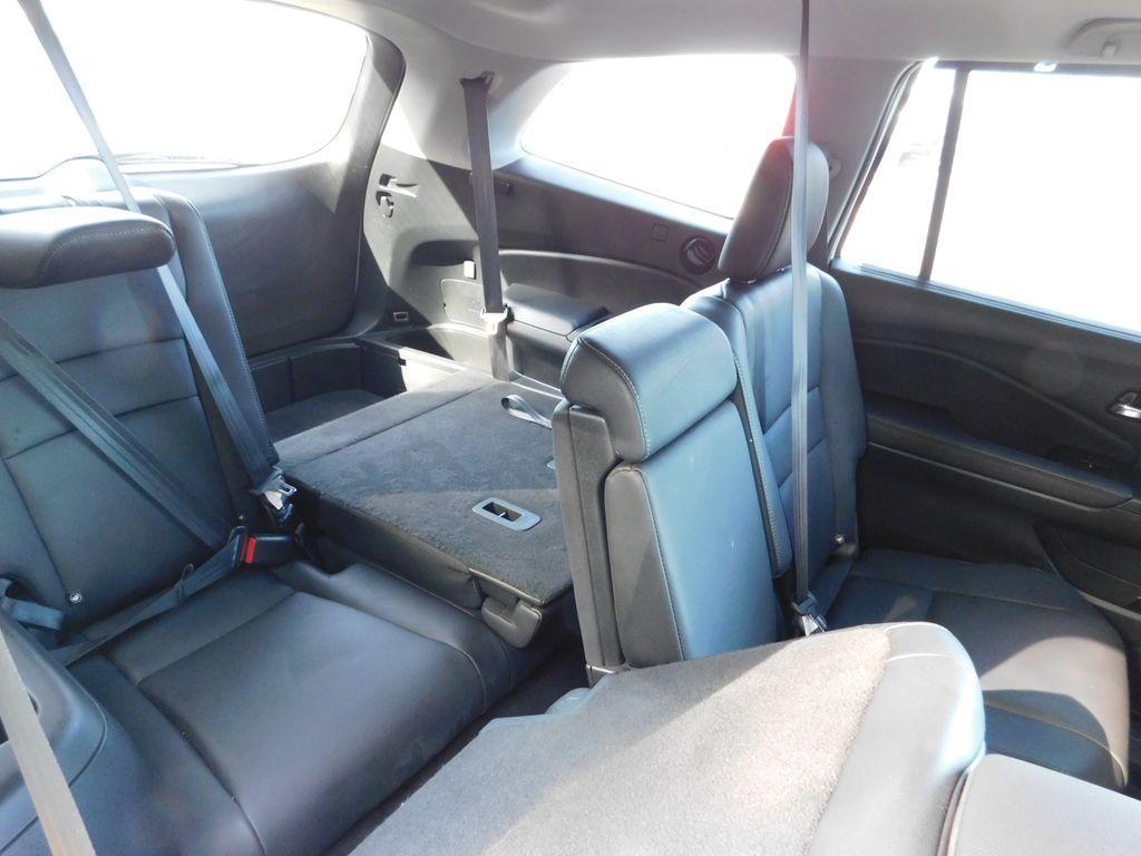 used 2022 Honda Pilot car, priced at $35,416