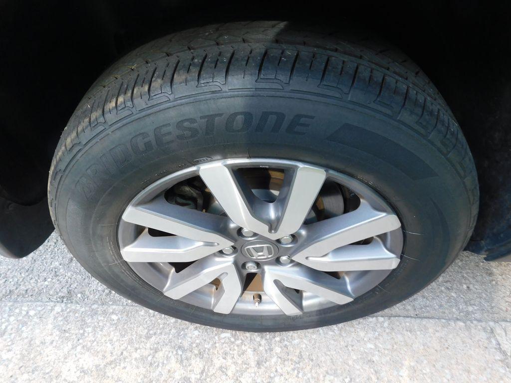 used 2022 Honda Pilot car, priced at $35,416