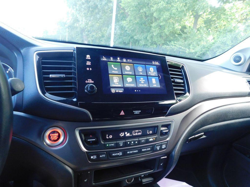 used 2022 Honda Pilot car, priced at $35,416