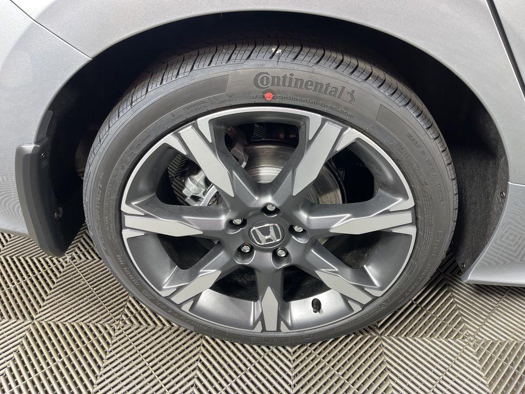 new 2026 Honda Civic Hybrid car, priced at $33,490